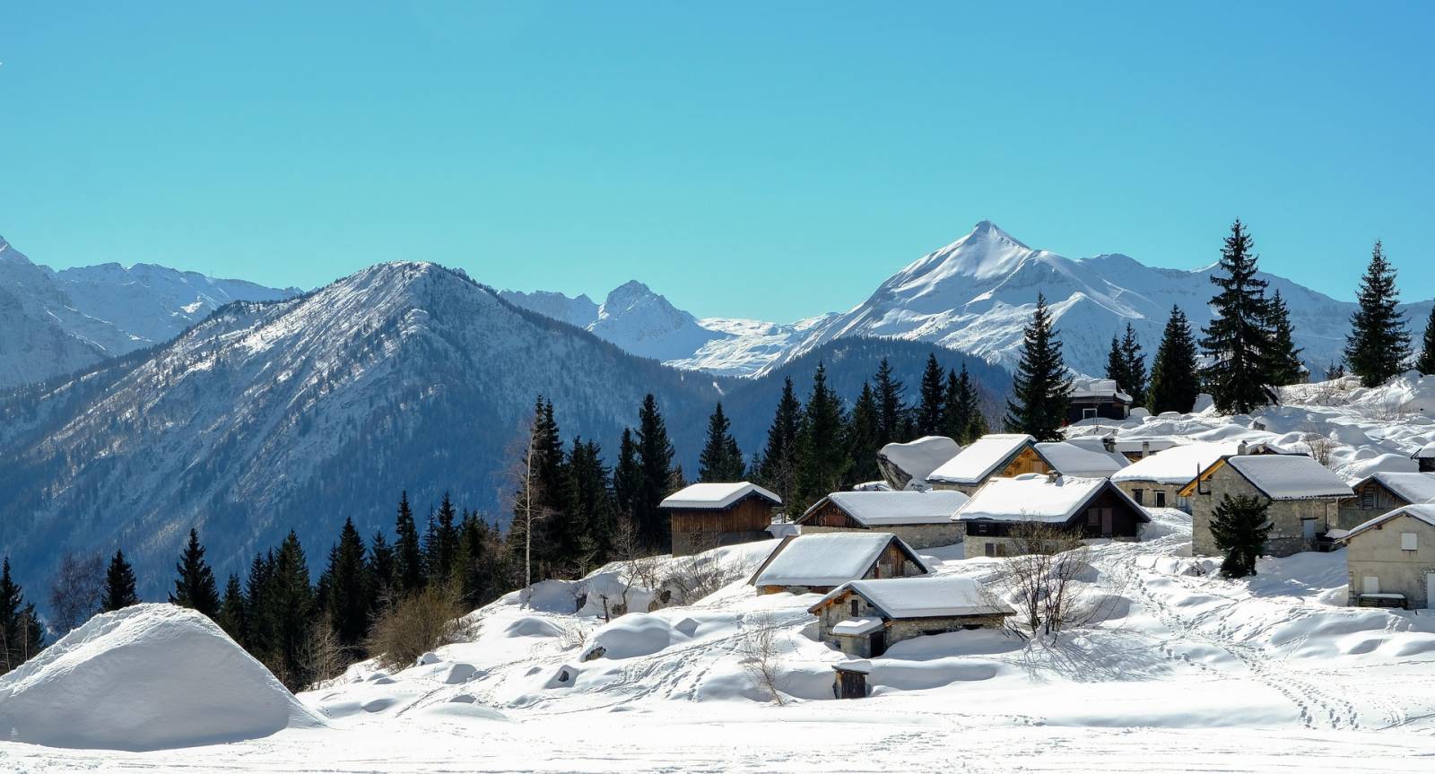 Voiture avec chauffeur à louer pour une soirée Courchevel Alpes