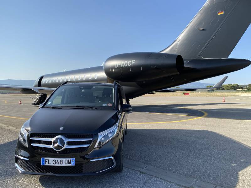 Véhicules avec chauffeurs pour congrès et séminaires à Hyères