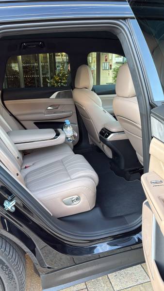 Xpeng G9 Performance full black – véhicule électrique VTC